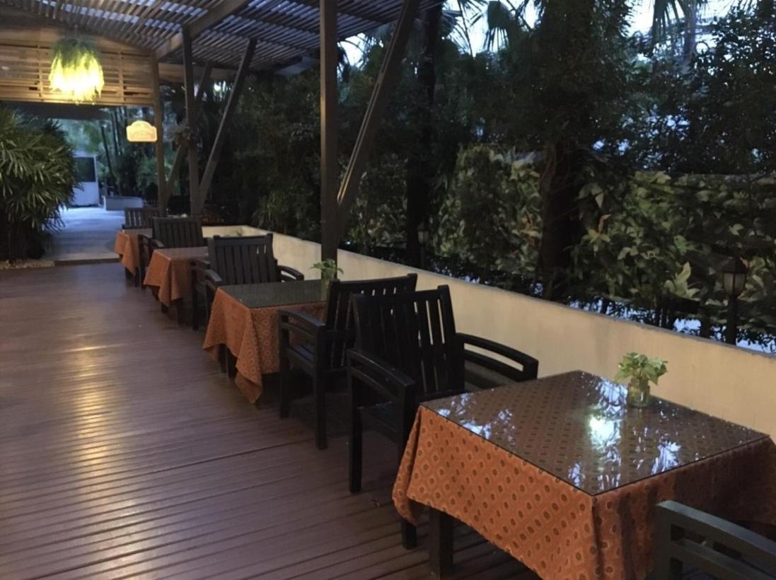 Siam Piman Hotel Bangkok Exterior foto